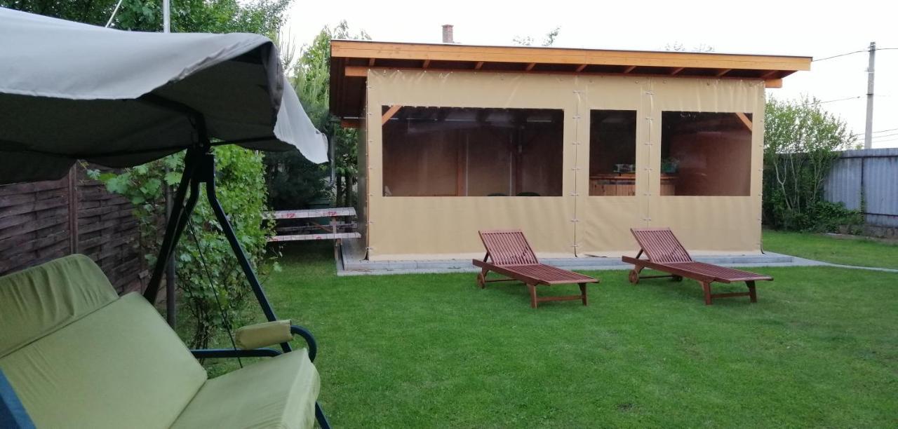 Apollo Vendeghaz Apartment Edelény Exterior foto